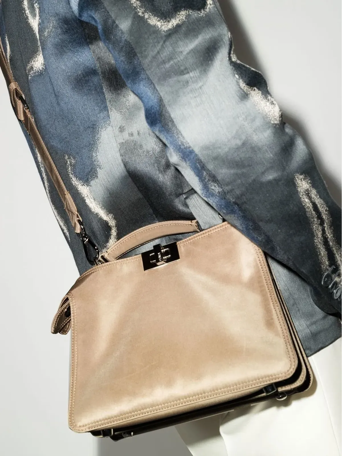 FENDI Peekaboo messenger bag - 画像2