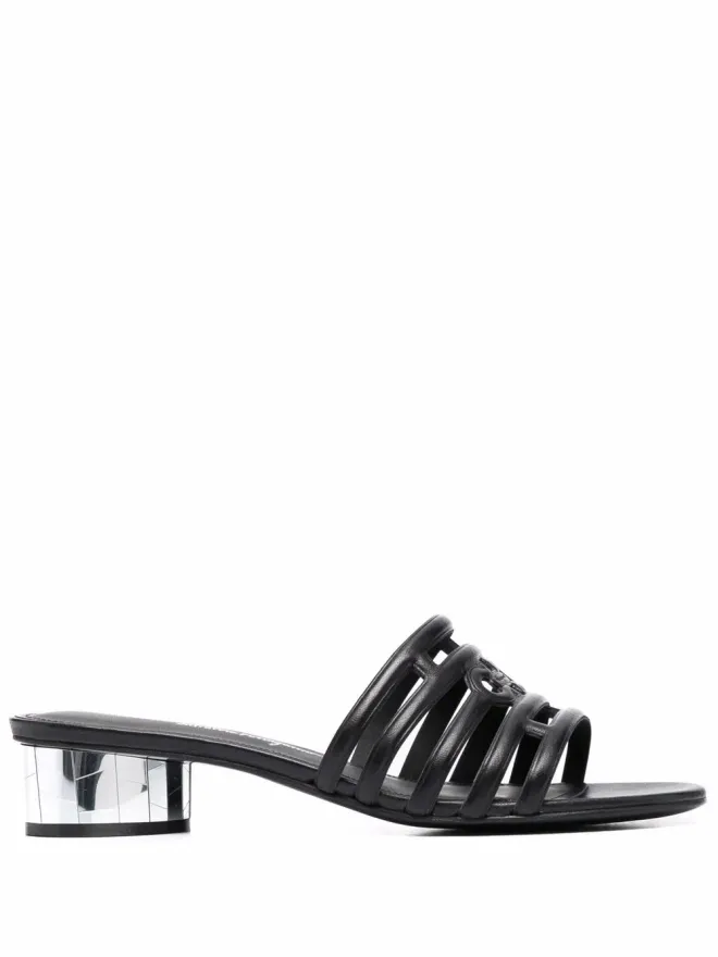 FERRAGAMO Ferragamo Finn サンダル ブラックの商品画像