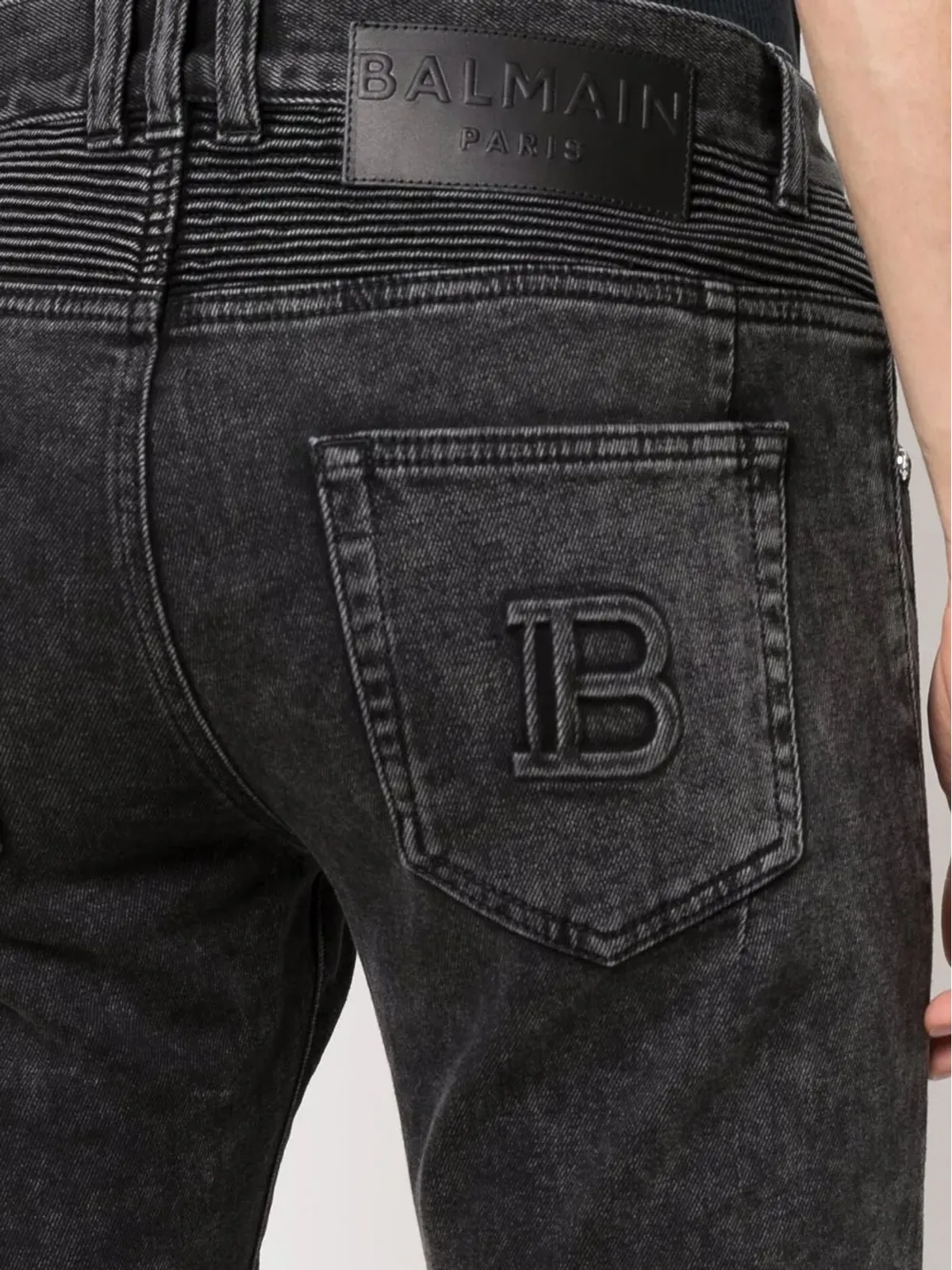 Balmain デボスド ロゴ ディテール ジーンズ - 画像5
