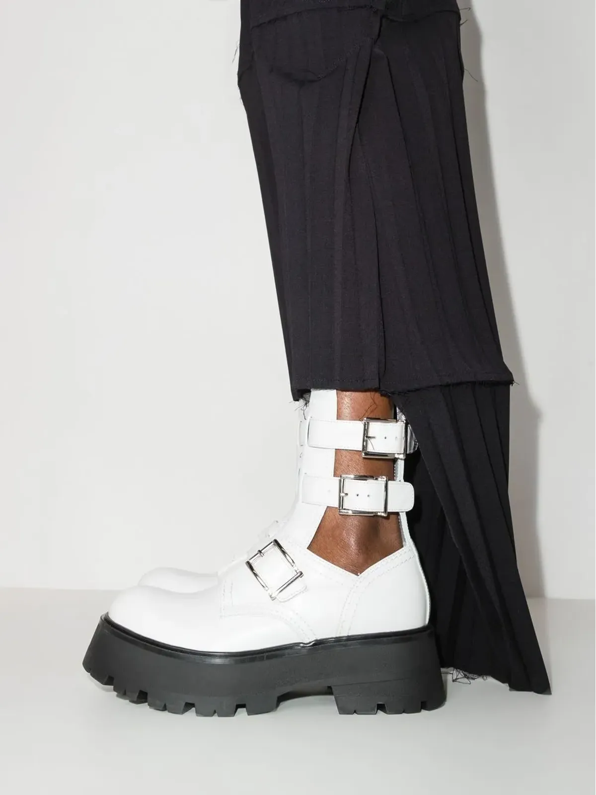 Alexander McQueen バックル留めケージブーツ - 画像3