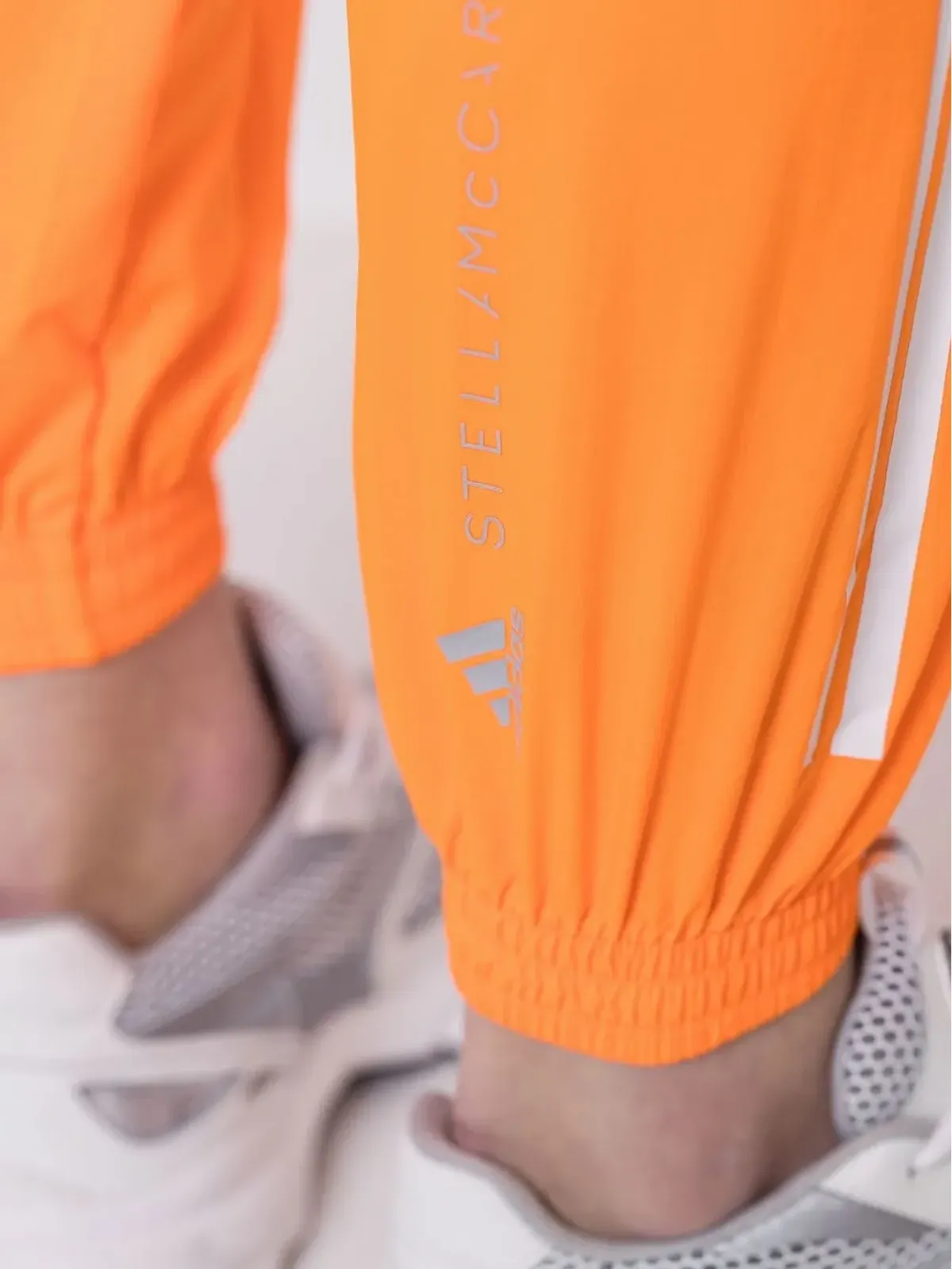 adidas by Stella McCartney ロゴプリント・軽量トラックパンツ - オレンジ - 画像4