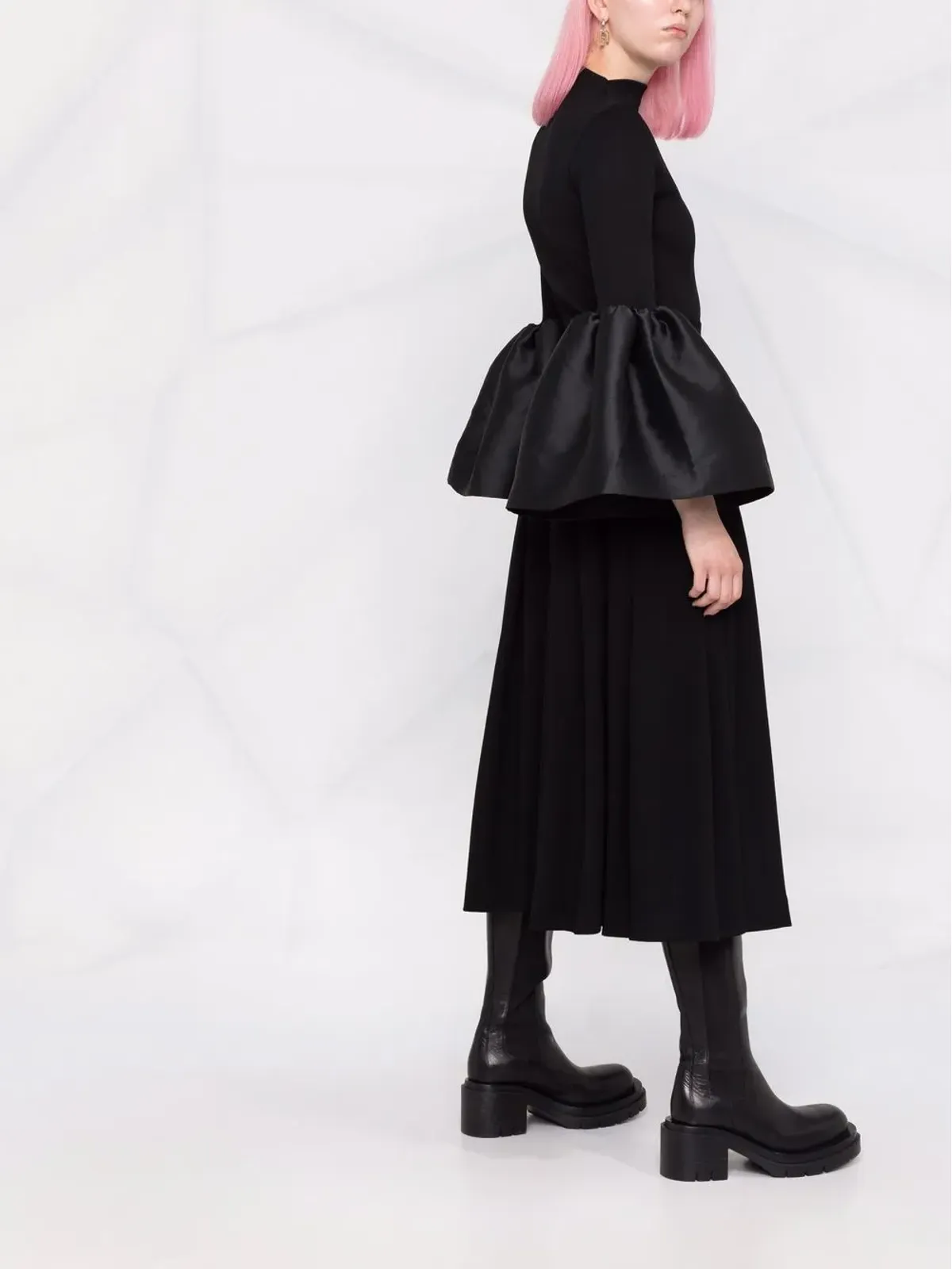 Ulyana Sergeenko Aラインシルクミディスカート - ブラック - 画像4