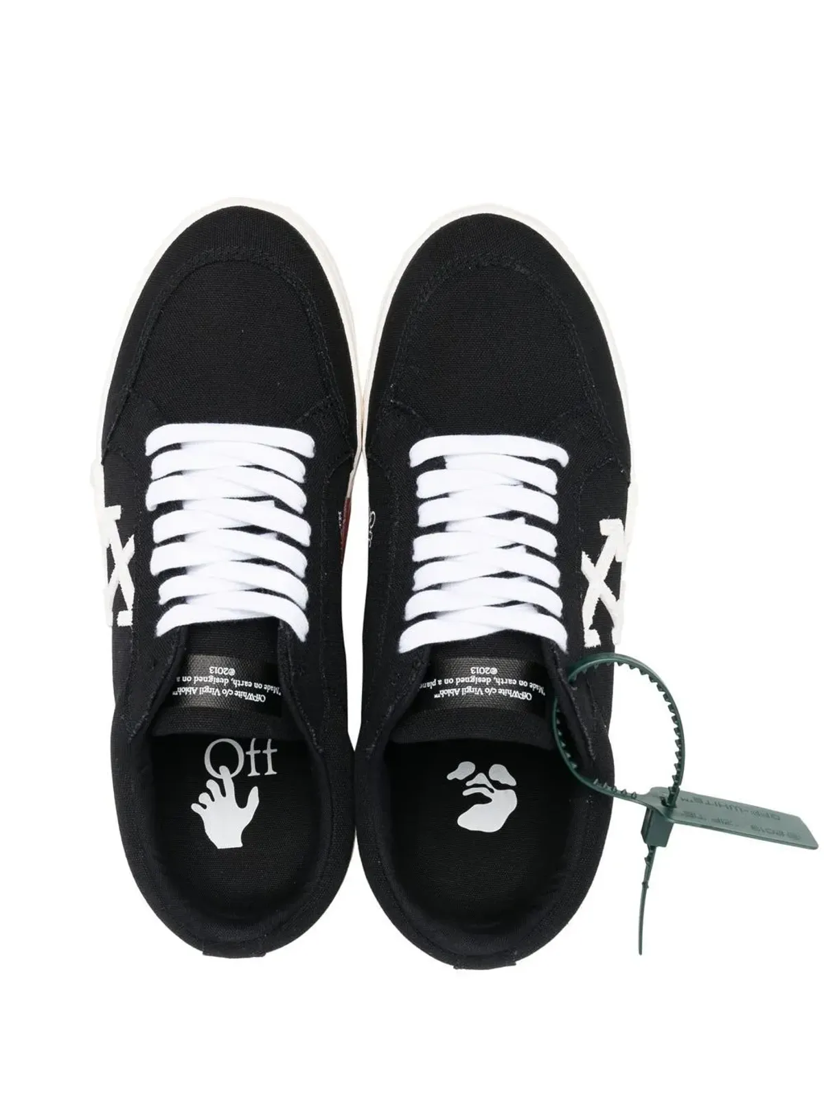 Off-White ヴルカナイズド ローカットスニーカー ブラック - 画像4