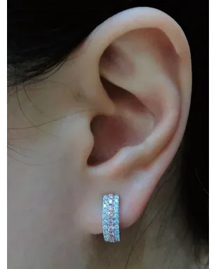 HYT Jewelry 18ktゴールド アーガイル ピンク ダイヤモンド スタッド イヤリング - サムネイル2