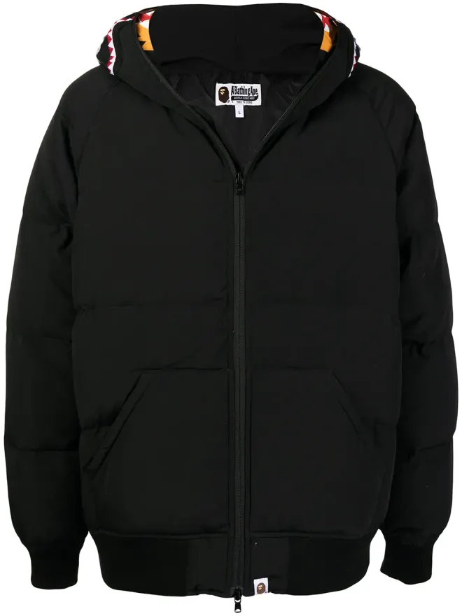 A BATHING APE® A BATHING APE® プリントフード付きダウンジャケットの商品画像