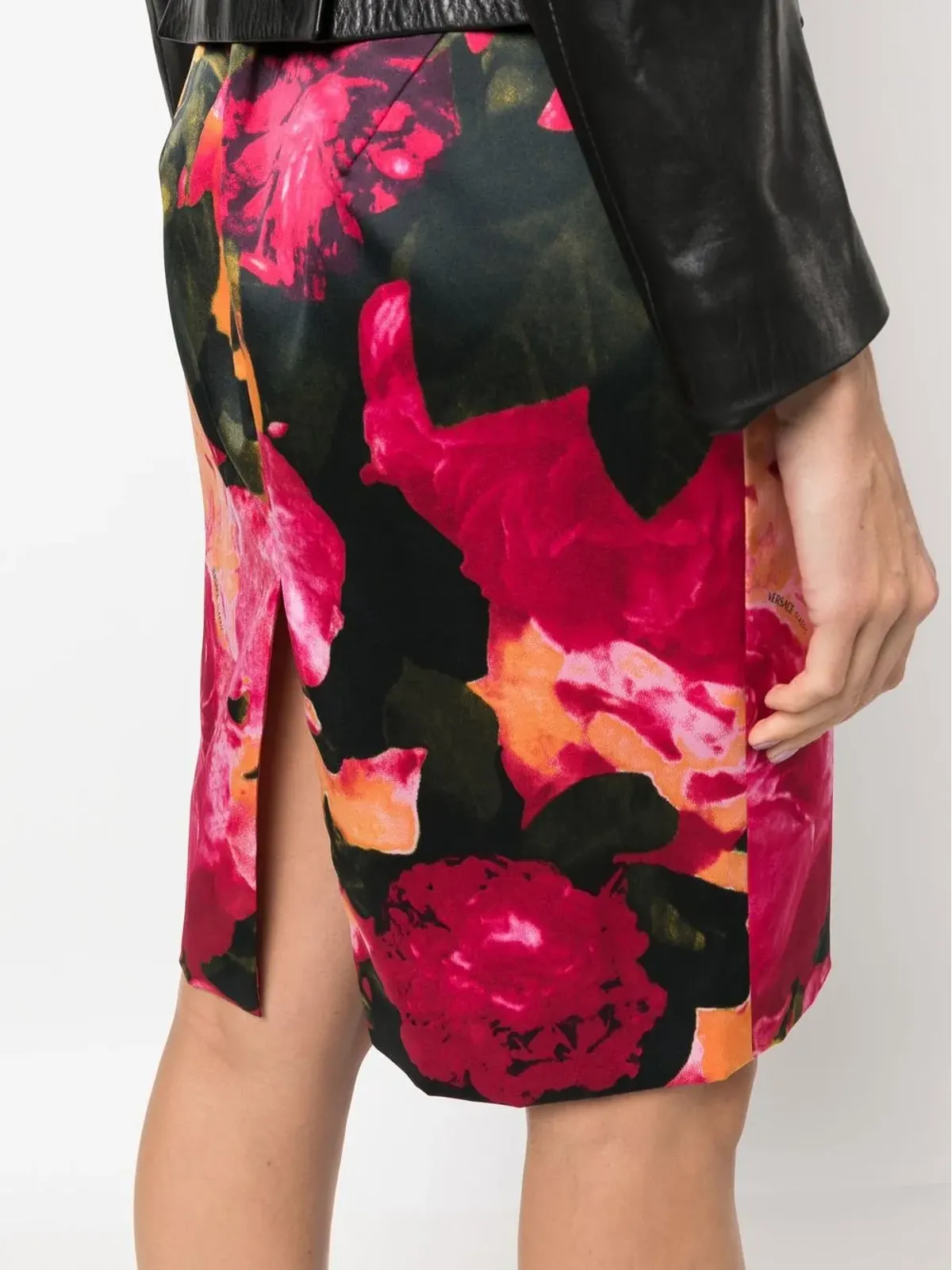 Versace Pre-Owned ローズプリント ペンシルスカート - 画像5