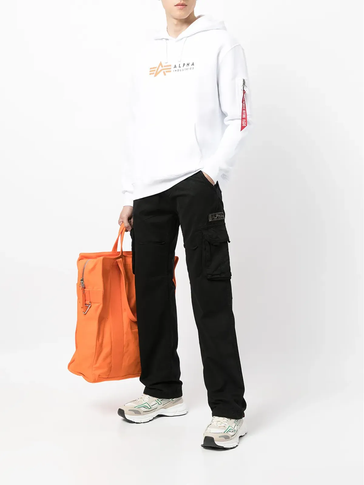Alpha Industries ロゴディテール カーゴパンツ - ブラック - 画像2