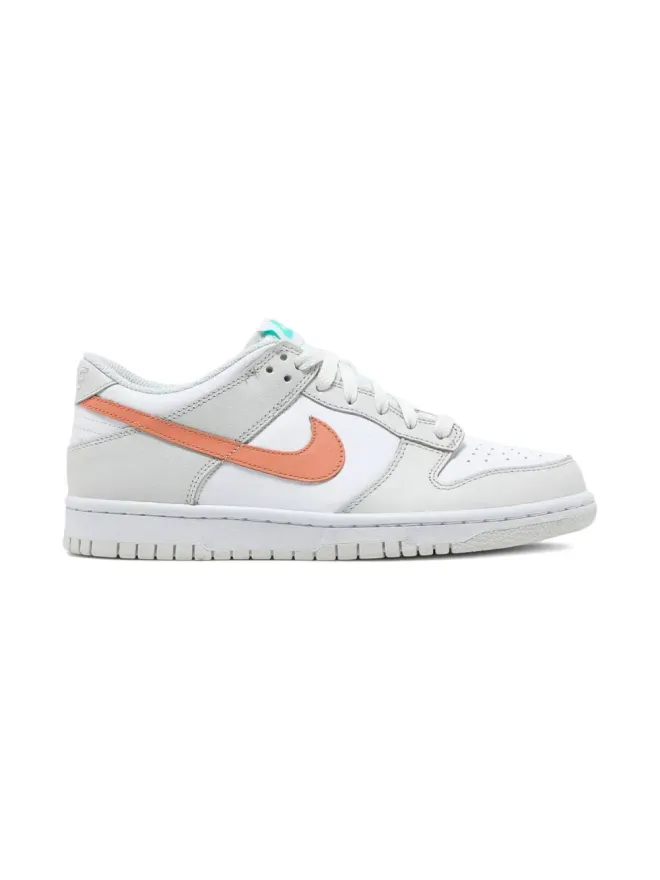 Nike Kids Nike Kids ダンクロー ミスマッチ Swoosh トロピカルツイスト スニーカーの商品画像