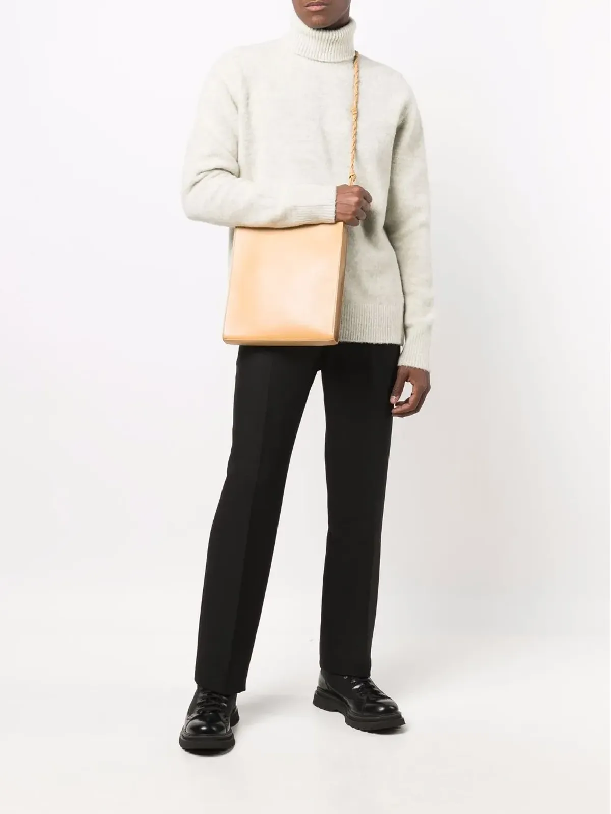 Jil Sander タングル エンボス ロゴ レザーバッグ - 画像2
