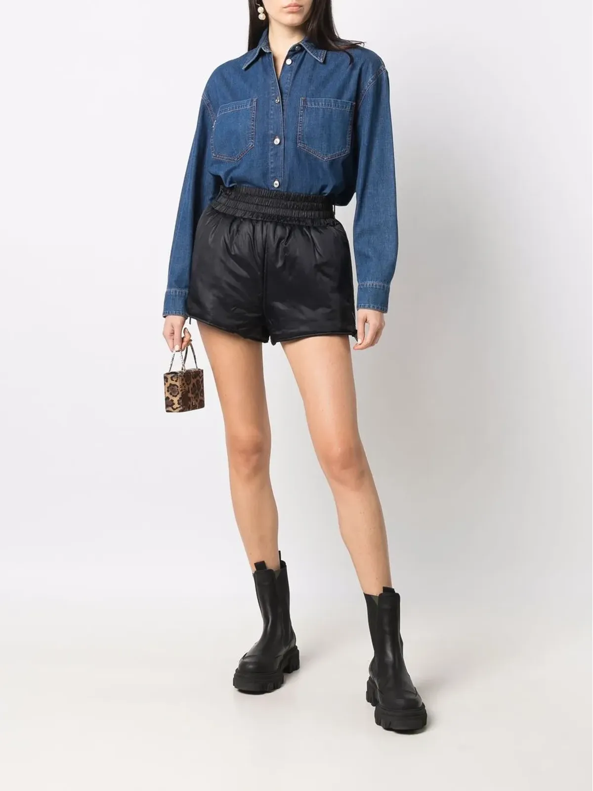 RED Valentino サイドジップ付パッド入りショートパンツ - 画像2