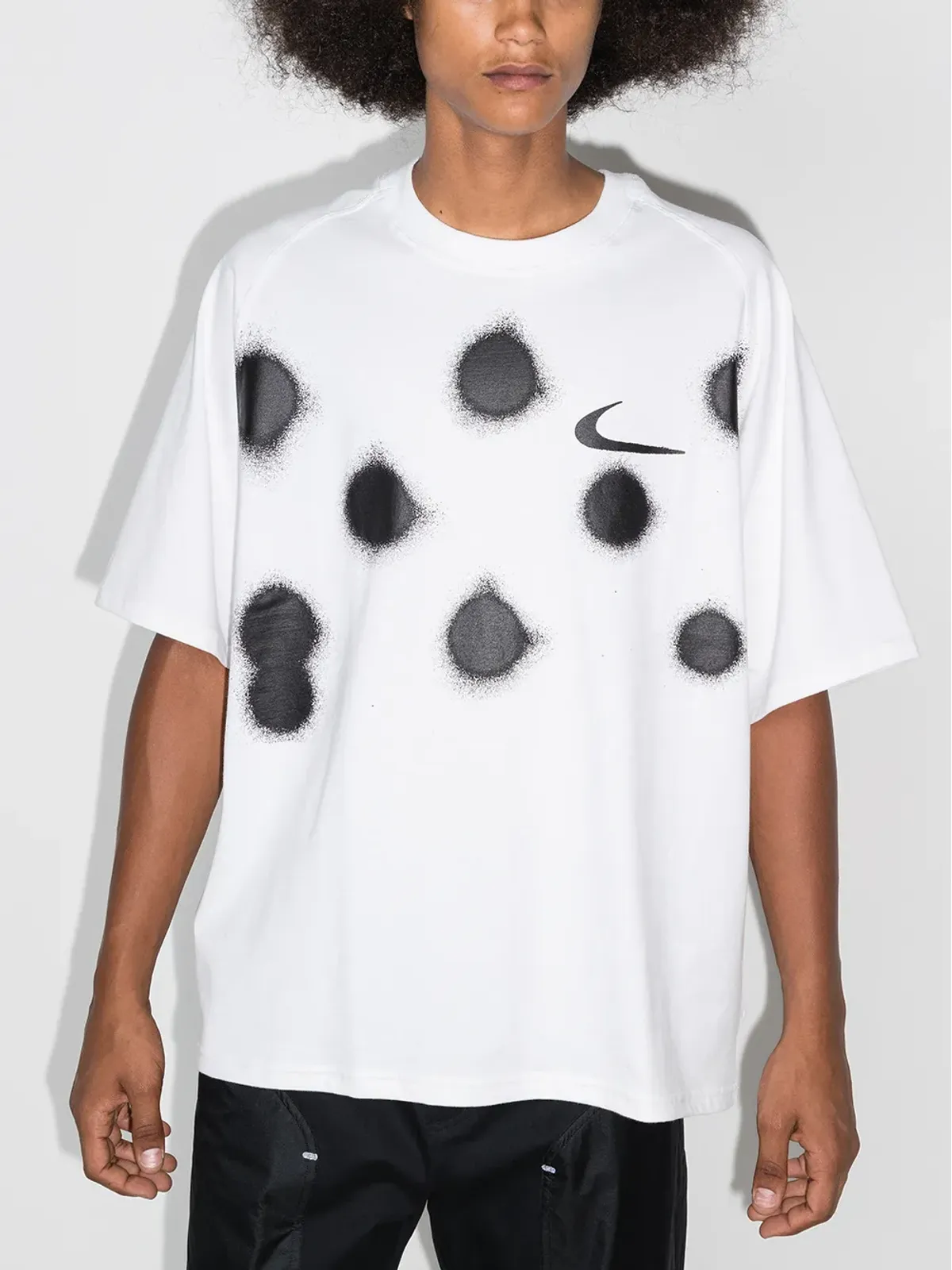 Nike X Off-White グラフィティプリントTシャツ - 画像2