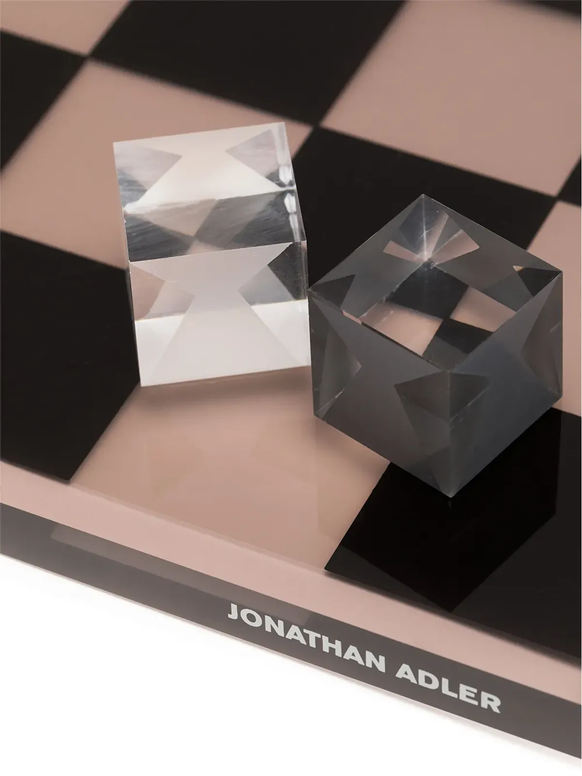 Jonathan Adler アクリルチェスセット - 画像3