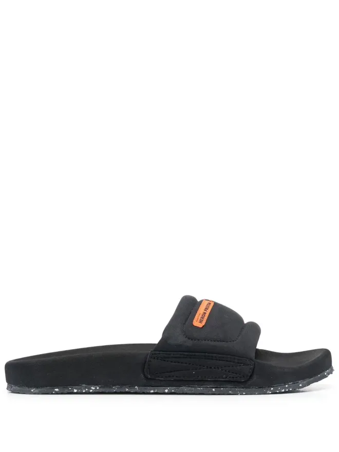 Heron Preston Heron Preston ロゴパッチ付きスリップオン・スライドの商品画像