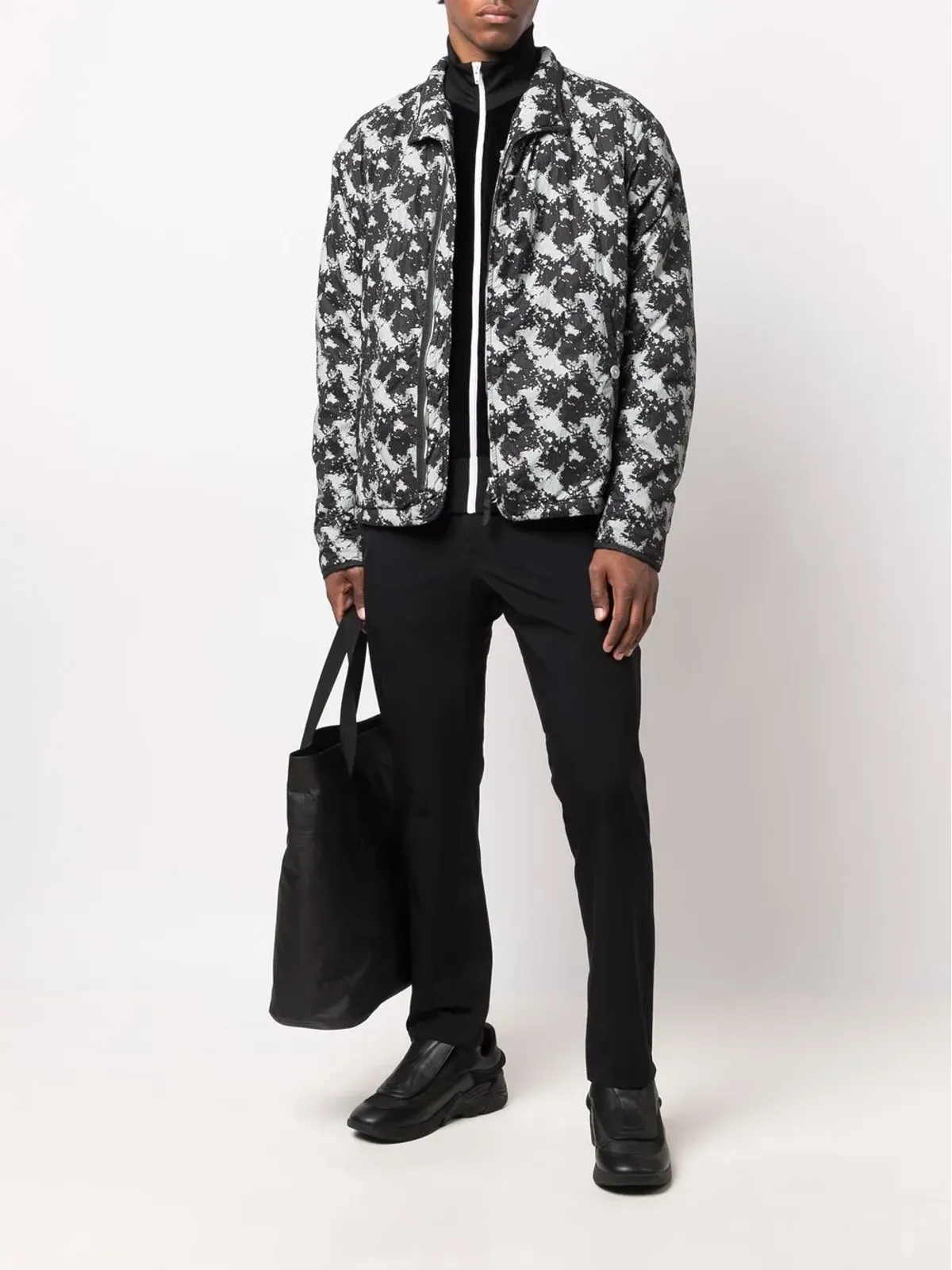 Stone Island Shadow Project グラフィックプリントボンバージャケット ブラック - 画像2