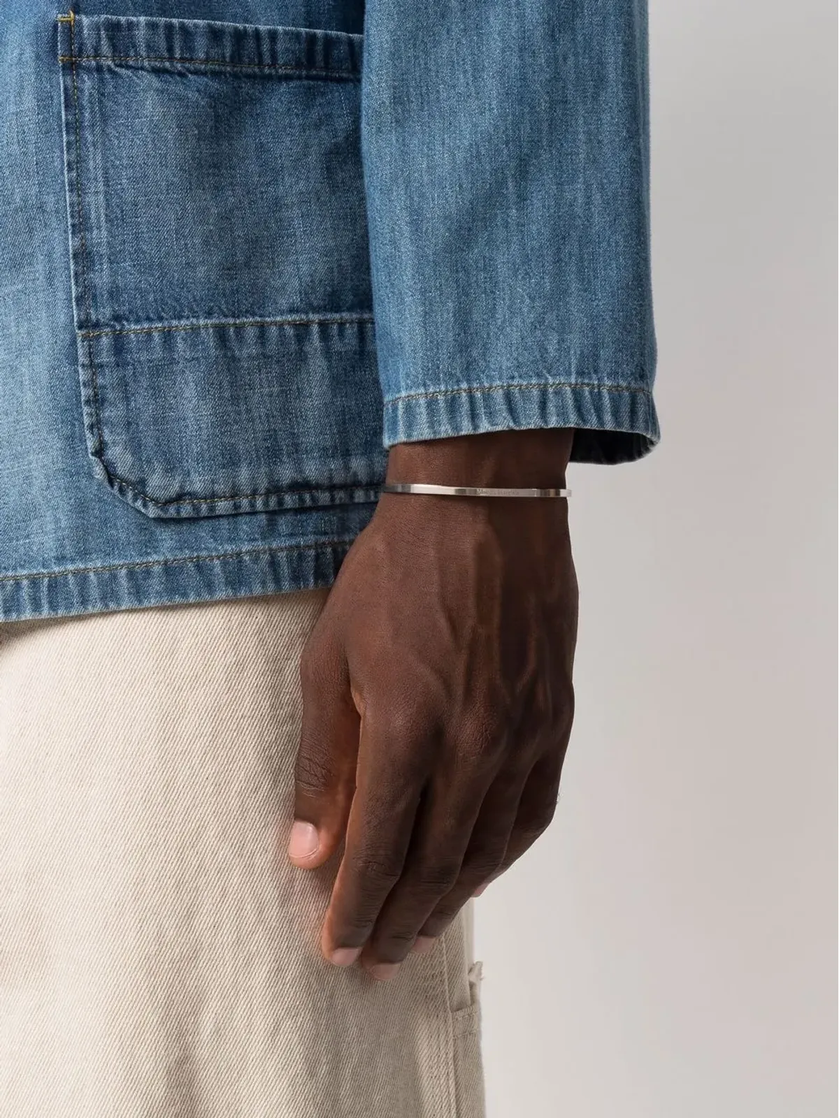 Maison Margiela ロゴスタンプカフ - 画像2