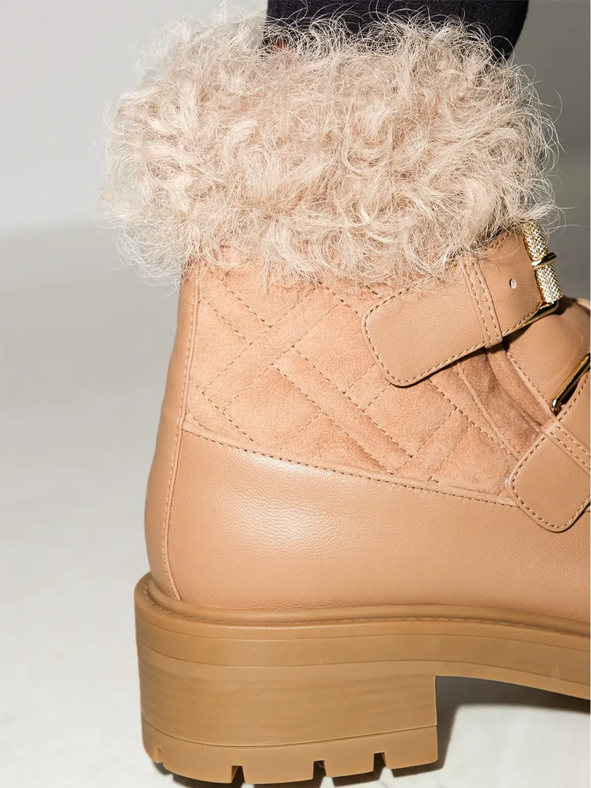 Aquazzura Ryan faux-fur buckle-strap boots - Neutrals - 画像5
