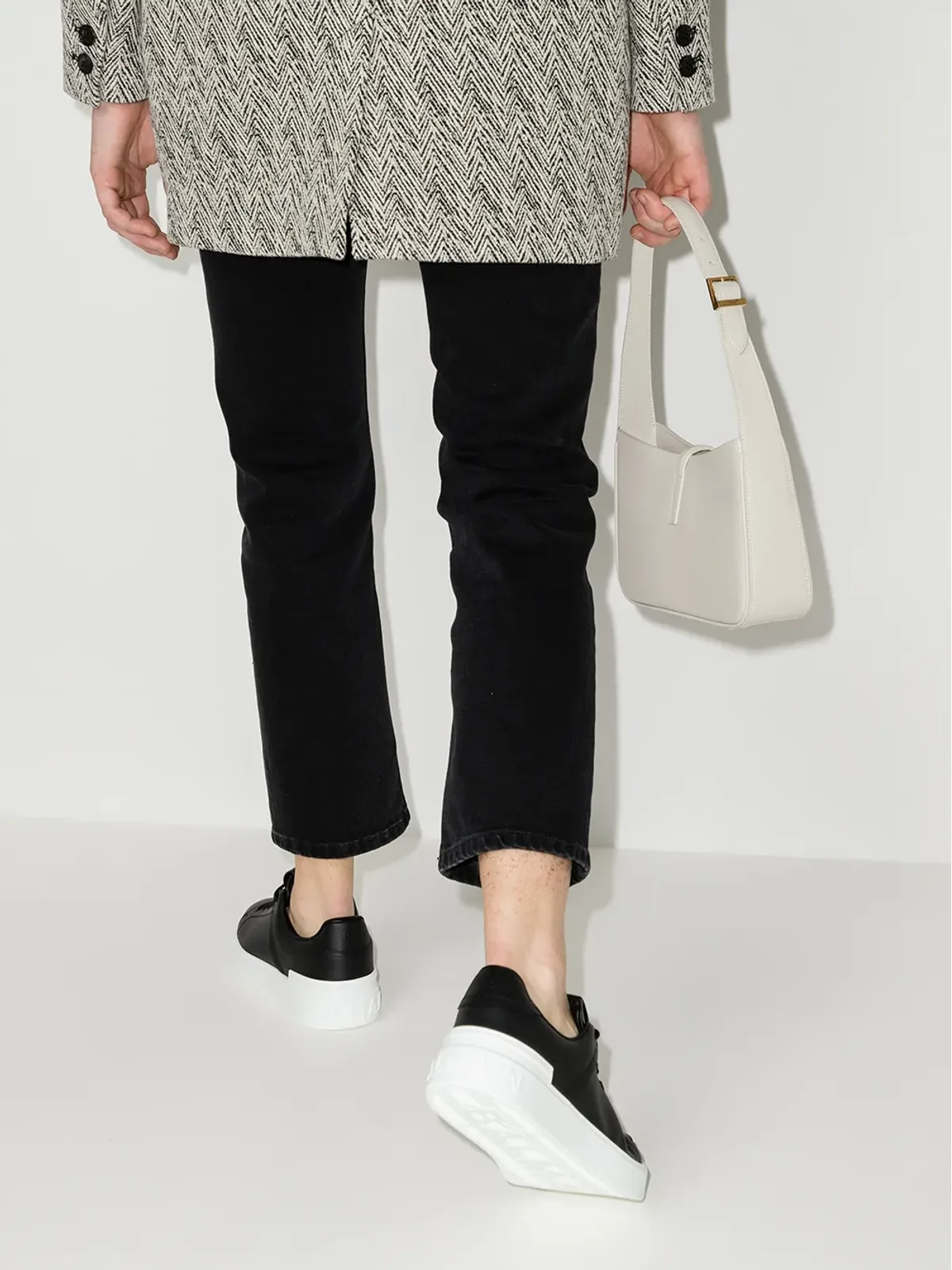 Balmain B-Court ローカットスニーカー ブラック - 画像3