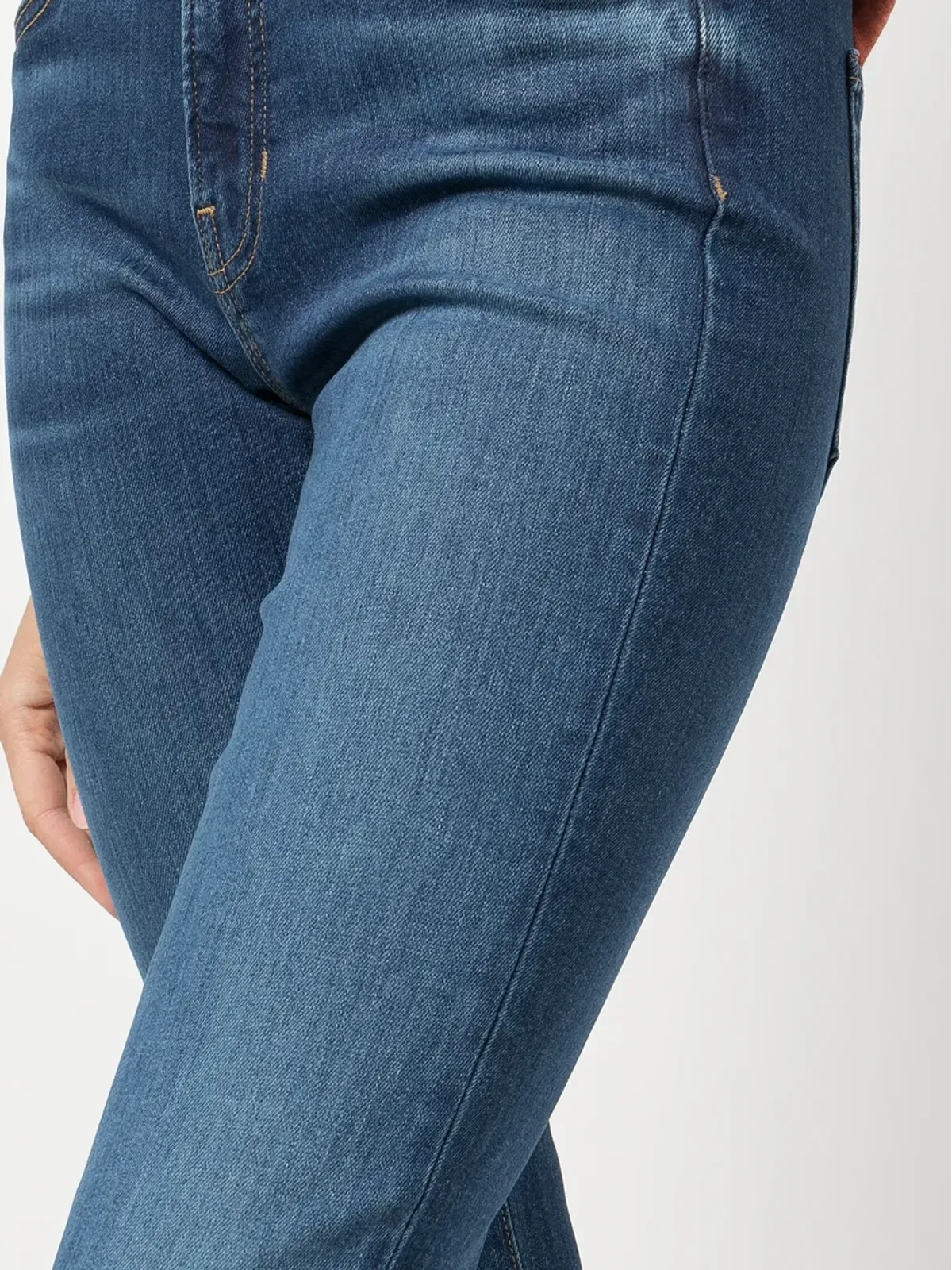 Veronica Beard Beverly high-rise flared jeans - 画像5