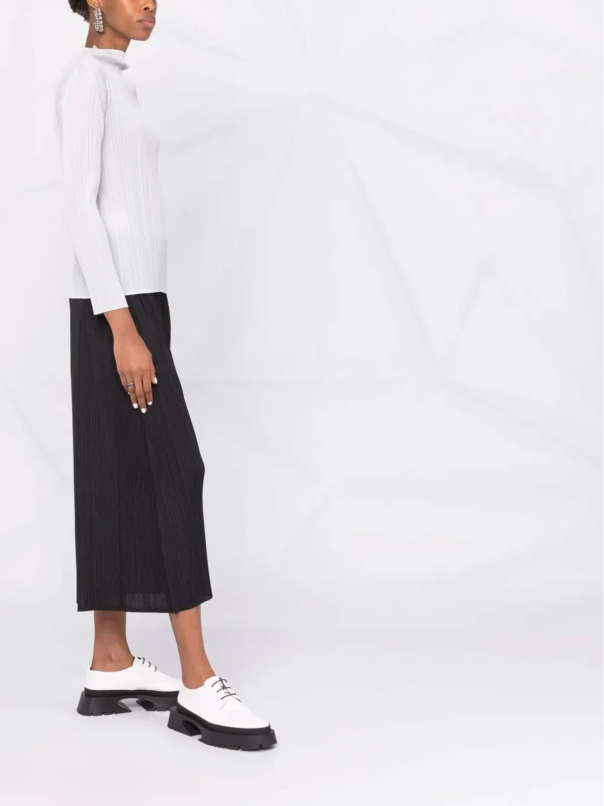 Pleats Please Issey Miyake plissé-detail mock neck top - Grey - 画像4