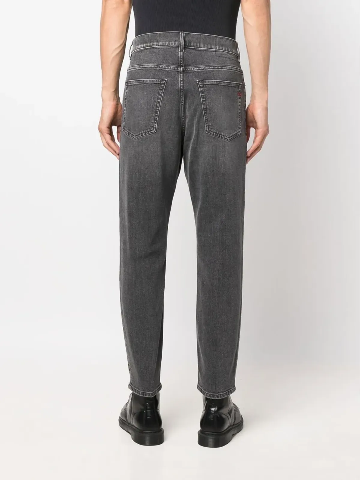 Diesel グレーのテーパードジーンズ - 画像4