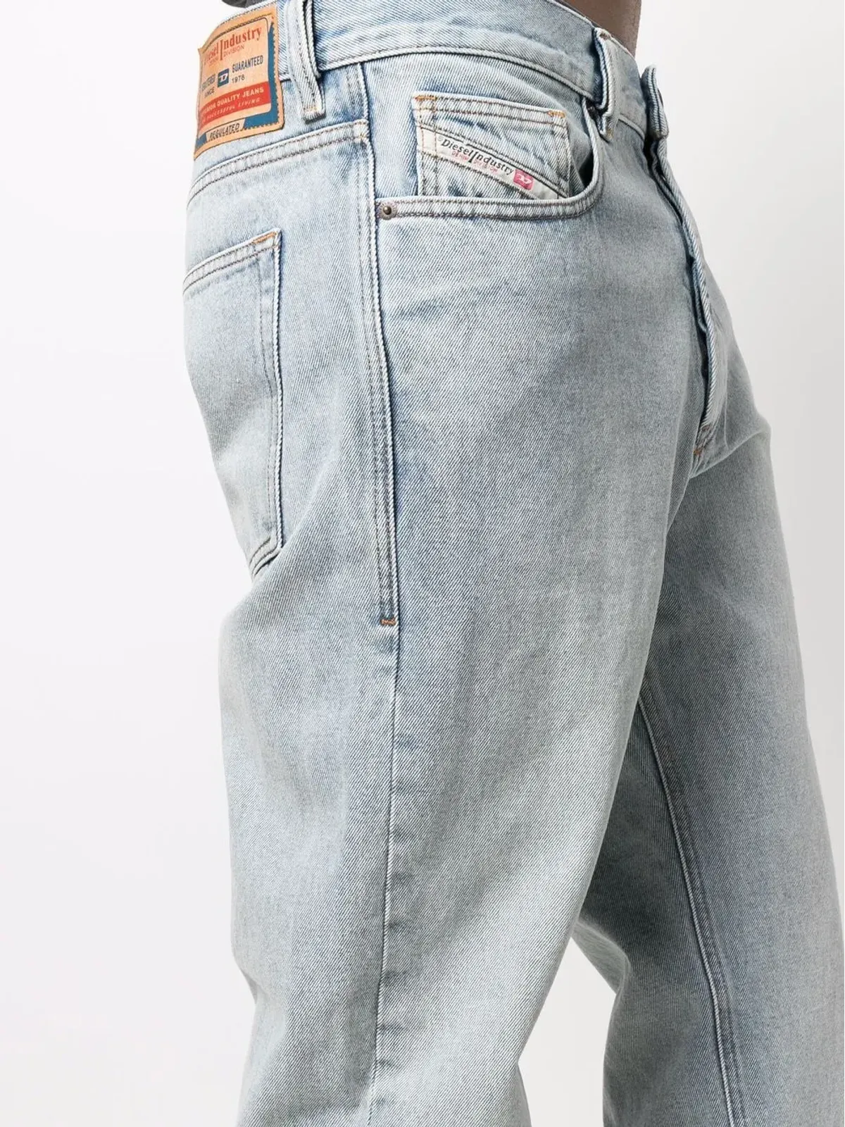 Diesel 2010 D-Macs 09C14 ストレートジーンズ - 画像5