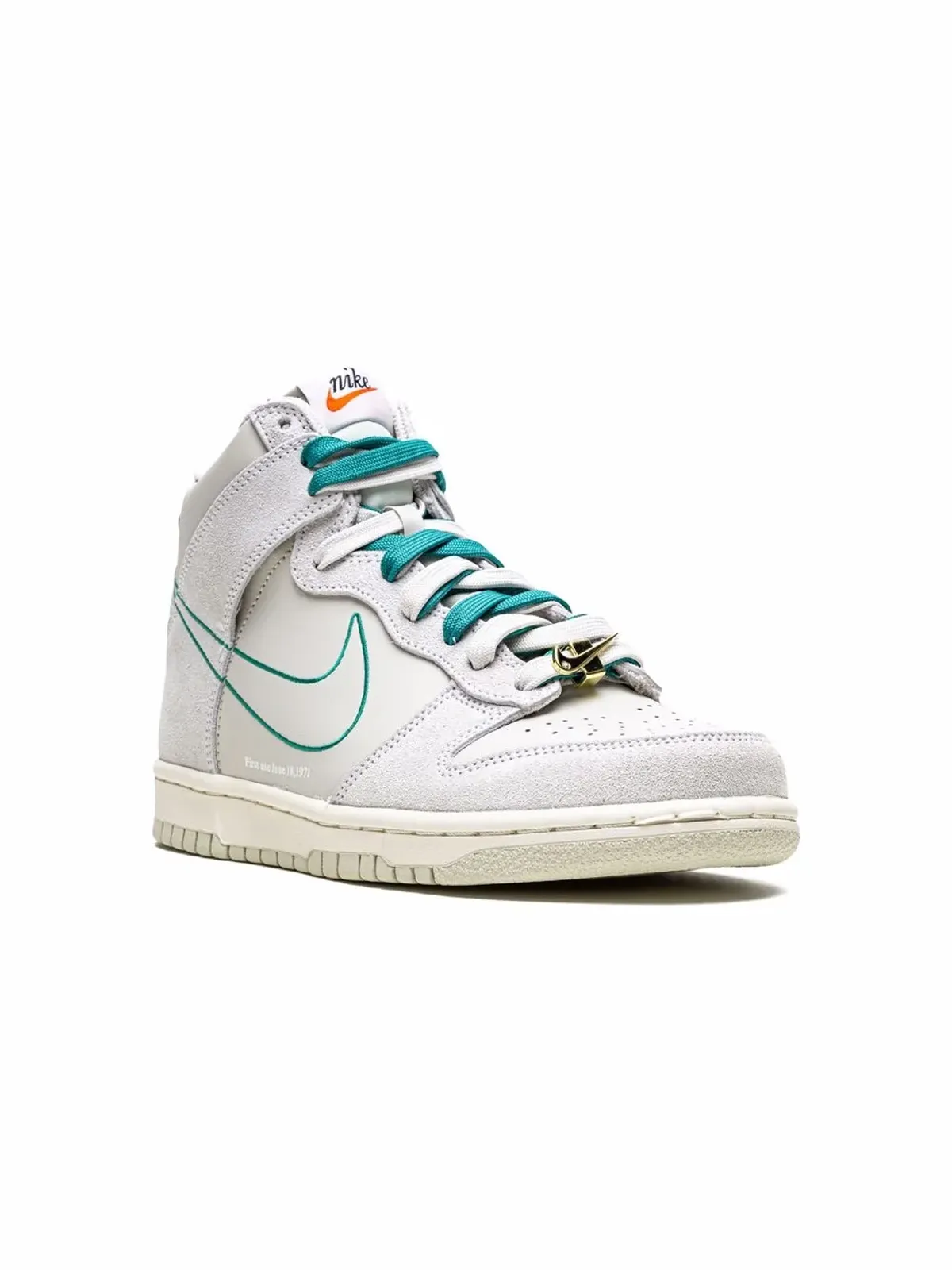 Nike Kids ダンクハイ SE スニーカー（ニュートラルカラー） - 画像1