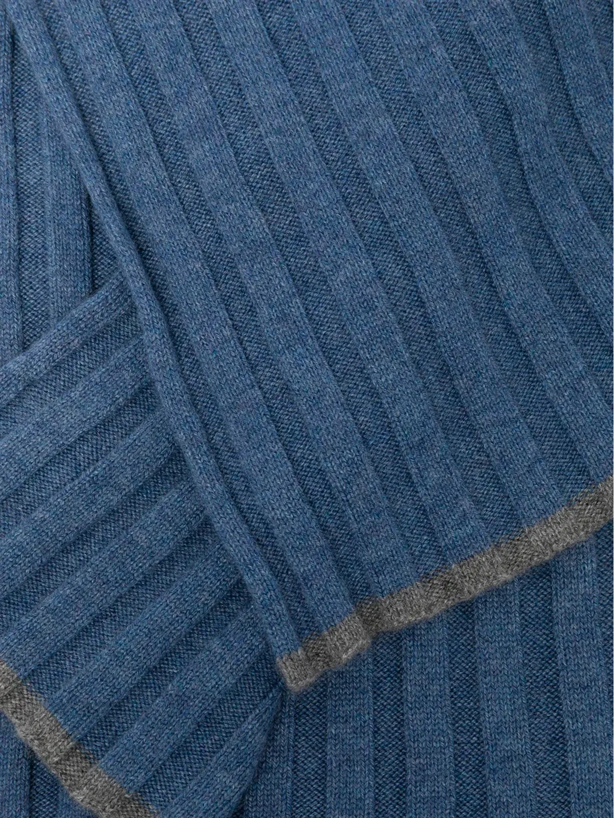 Brunello Cucinelli リブ編みカシミヤスカーフ（ブルー） - 画像3
