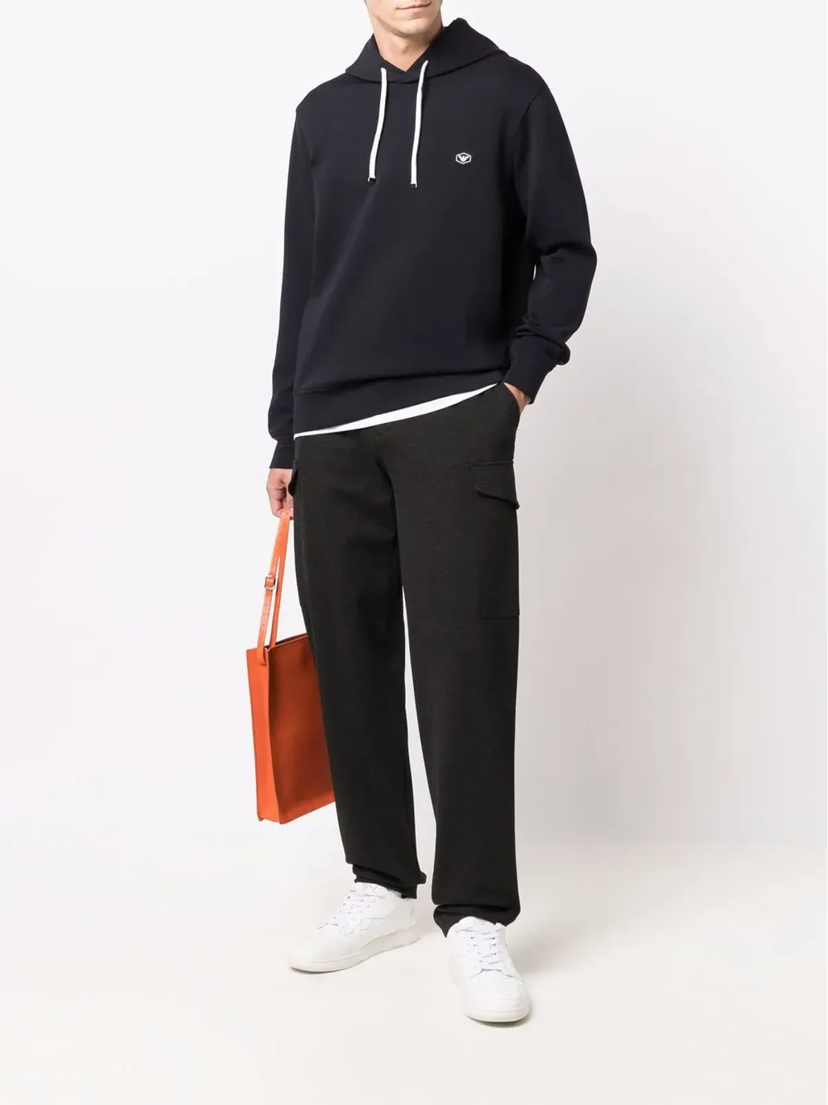 Emporio Armani ロゴパッチ付きネイビー長袖フーディー - 画像2