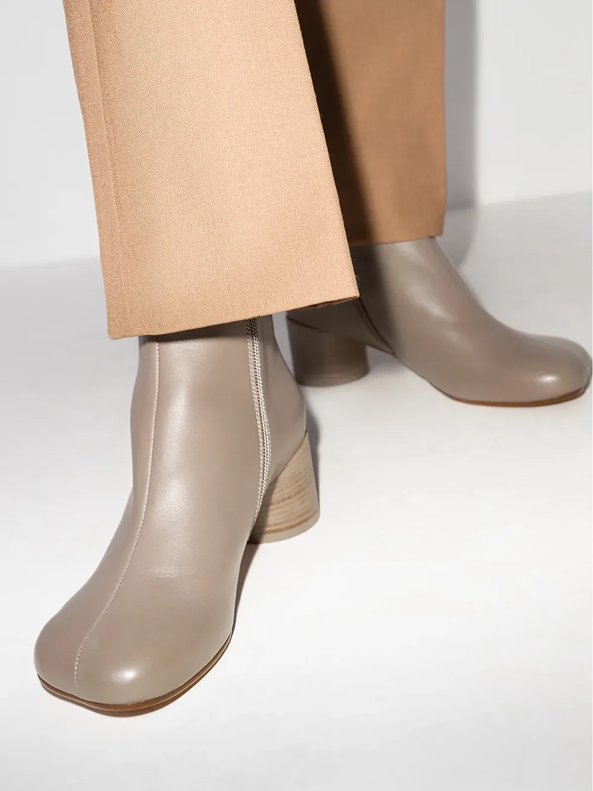 MM6 Maison Margiela アナトミカル スクエアトゥ アンクルブーツ - 画像3
