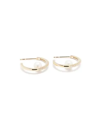Mizuki 14kt イエローゴールド ダイヤモンド・淡水パール フープイヤリング - サムネイル3