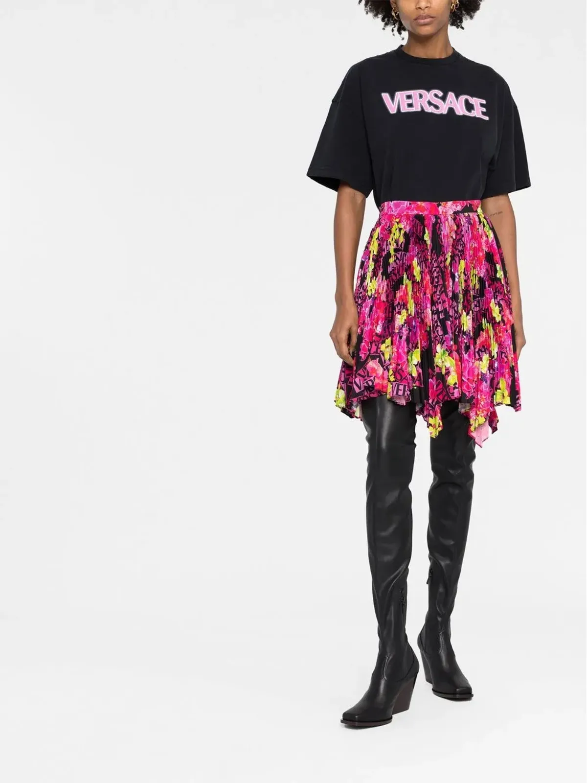 Versace ロゴプリント コットンTシャツ ブラック - 画像2