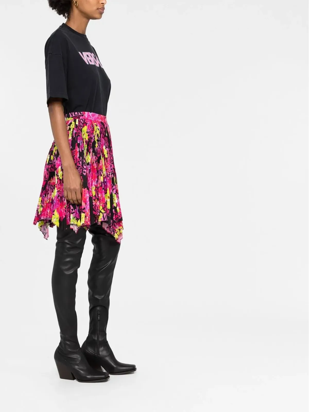 Versace ロゴプリント コットンTシャツ ブラック - 画像4