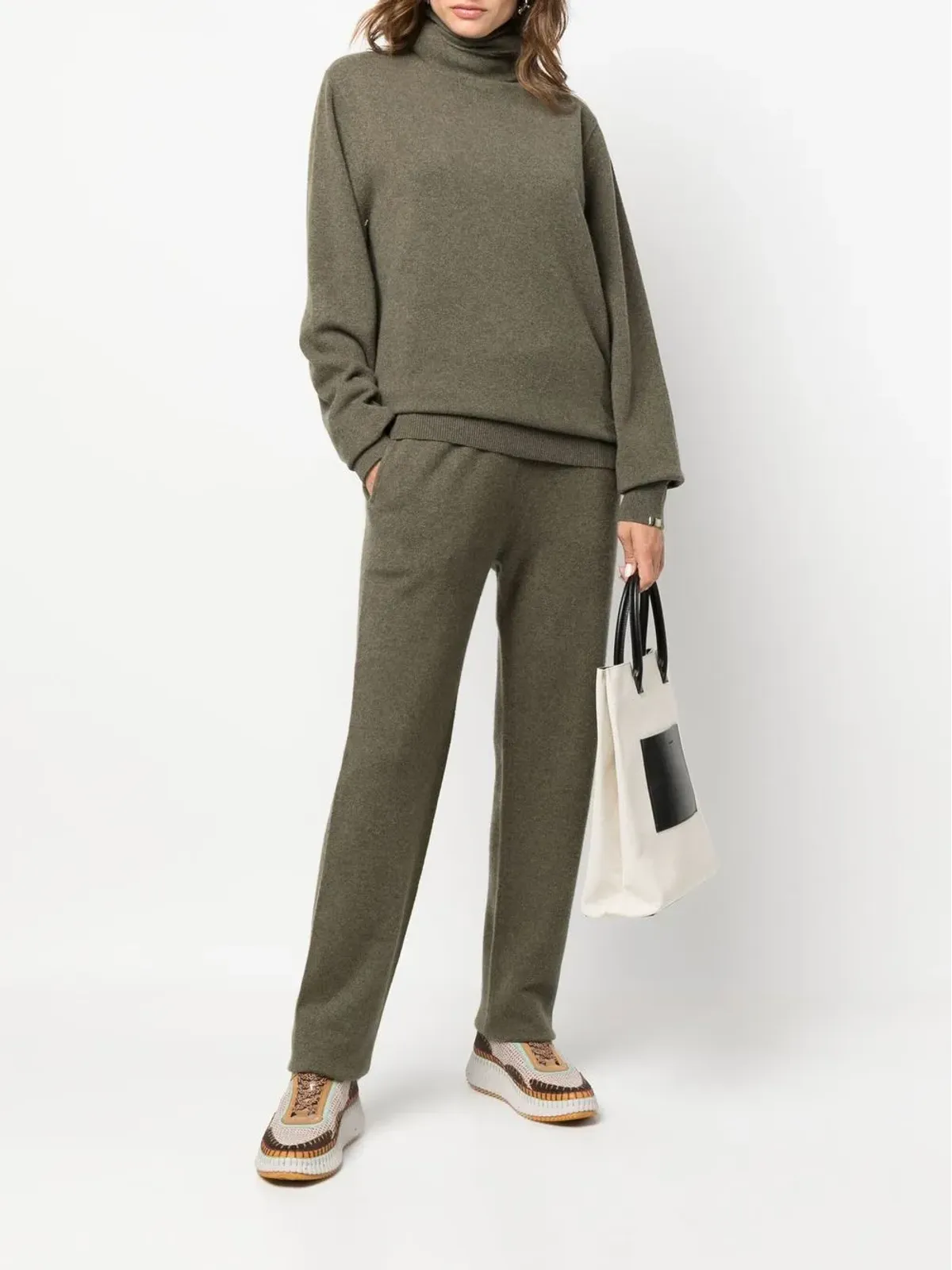 extreme cashmere ファインニットストレートパンツ グリーン - 画像3
