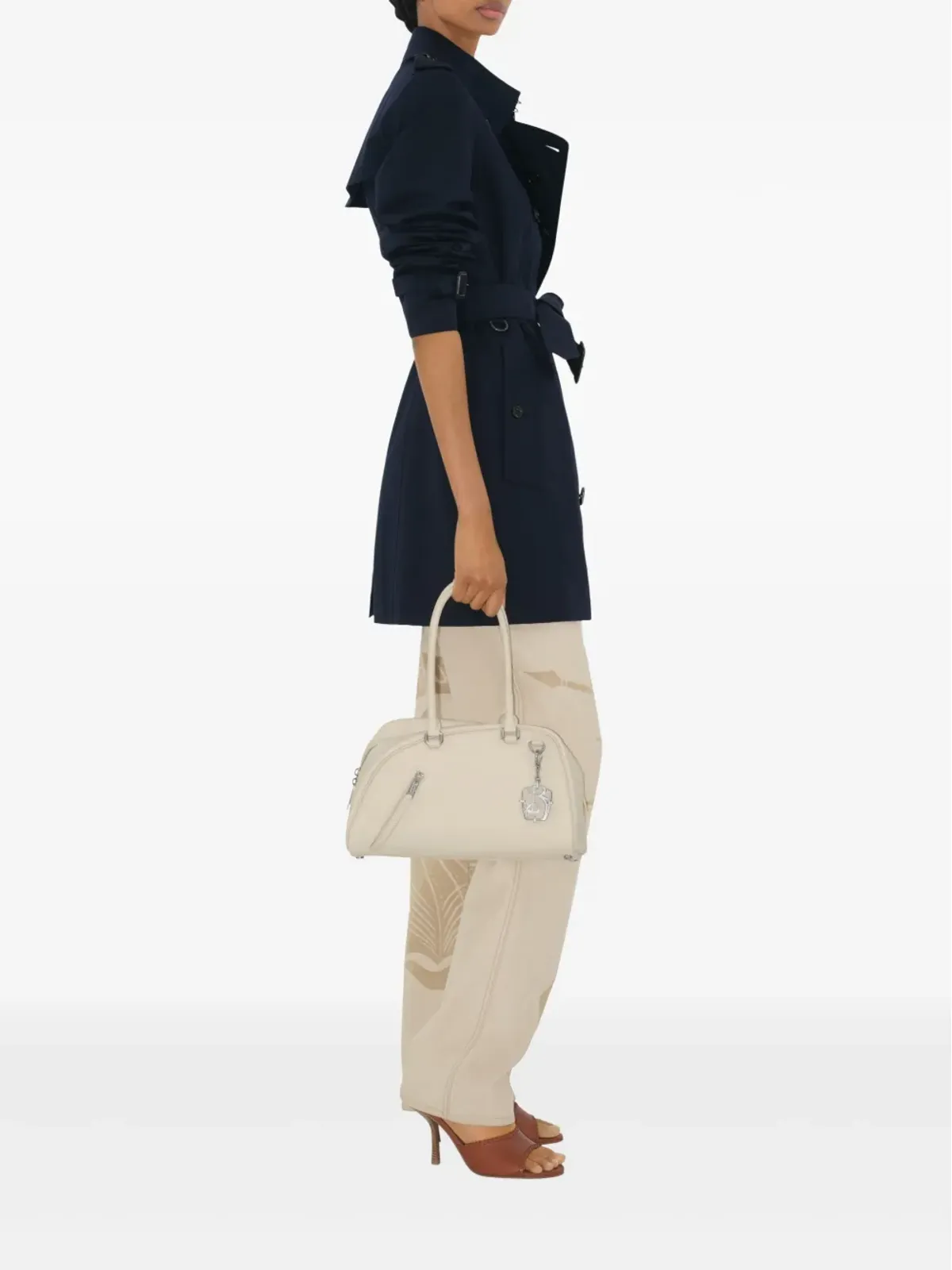 Burberry ショートチェルシー ヘリテージ ベルト付き トレンチコート - 画像3