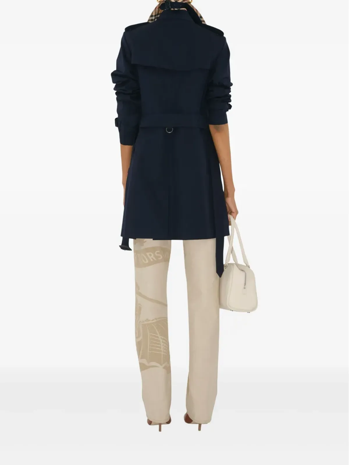 Burberry ショートチェルシー ヘリテージ ベルト付き トレンチコート - 画像4