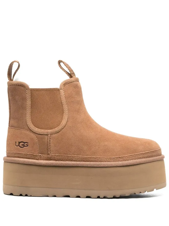 UGG UGG クラシック ミニ プラットフォーム チェルシー ブーツの商品画像