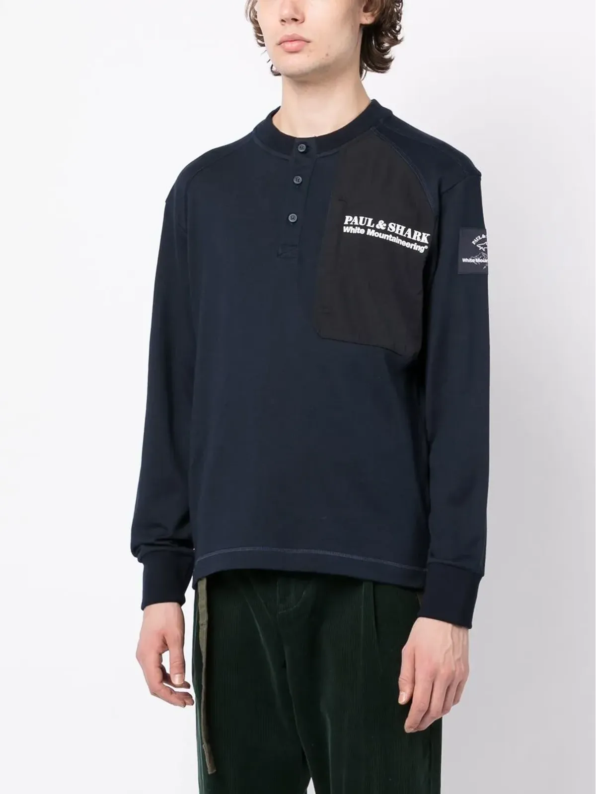 White Mountaineering ロゴプリント入りパネルTシャツ - ブルー - 画像3