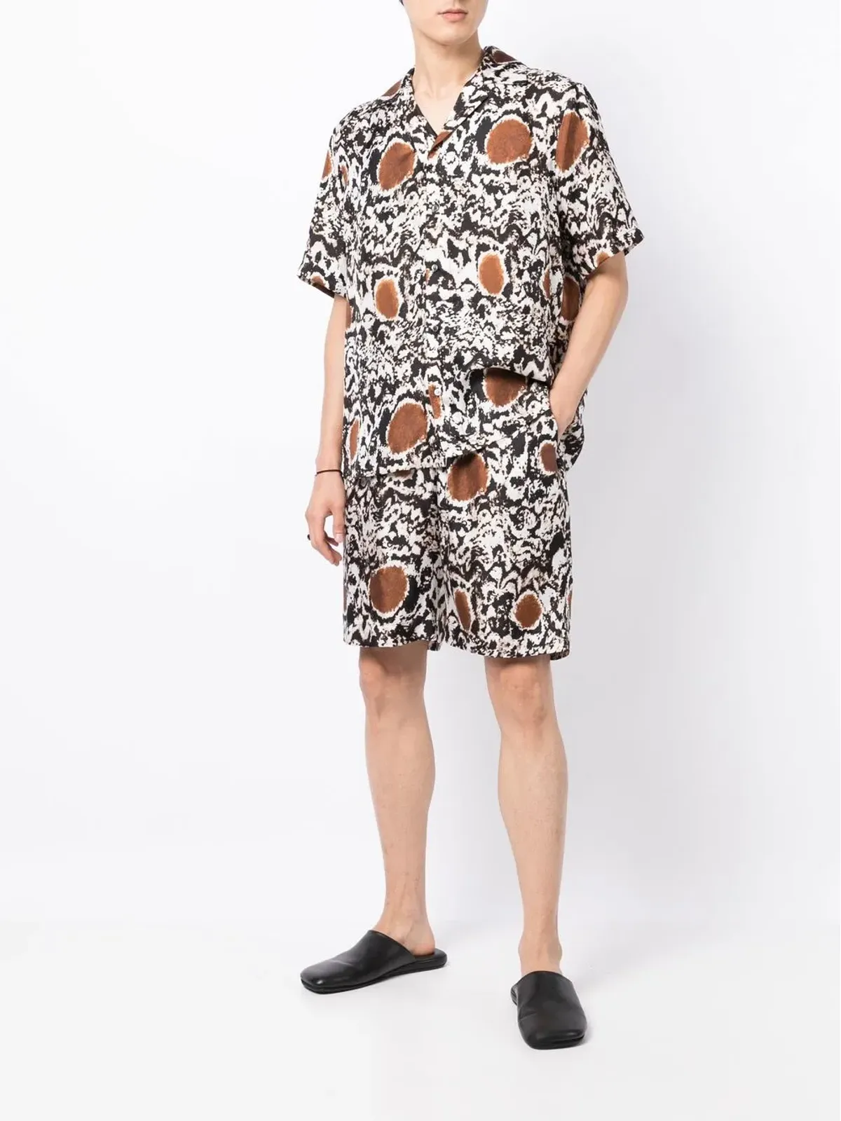 Edward Crutchley シルク アブストラクト柄ショートパンツ - 画像2