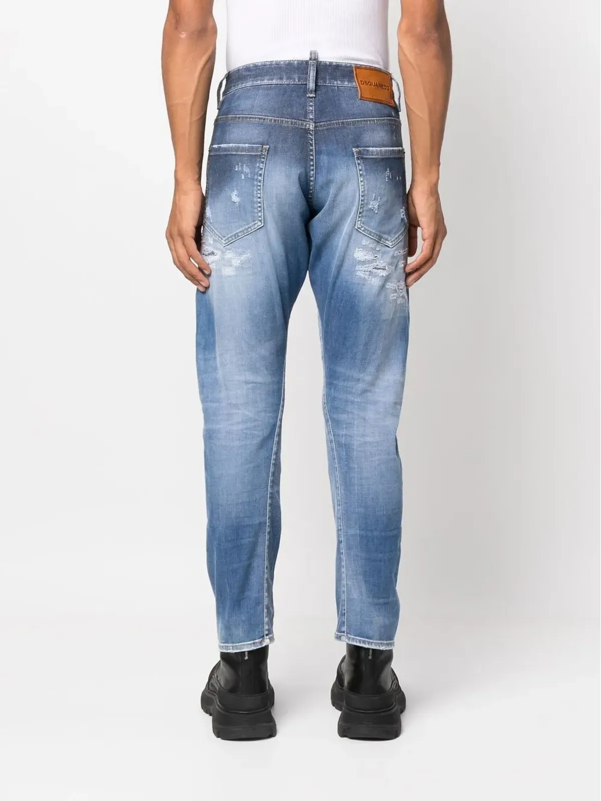 DSQUARED2 デニムジーンズ（ディストレス加工、スリムカット、ブルー） - 画像4