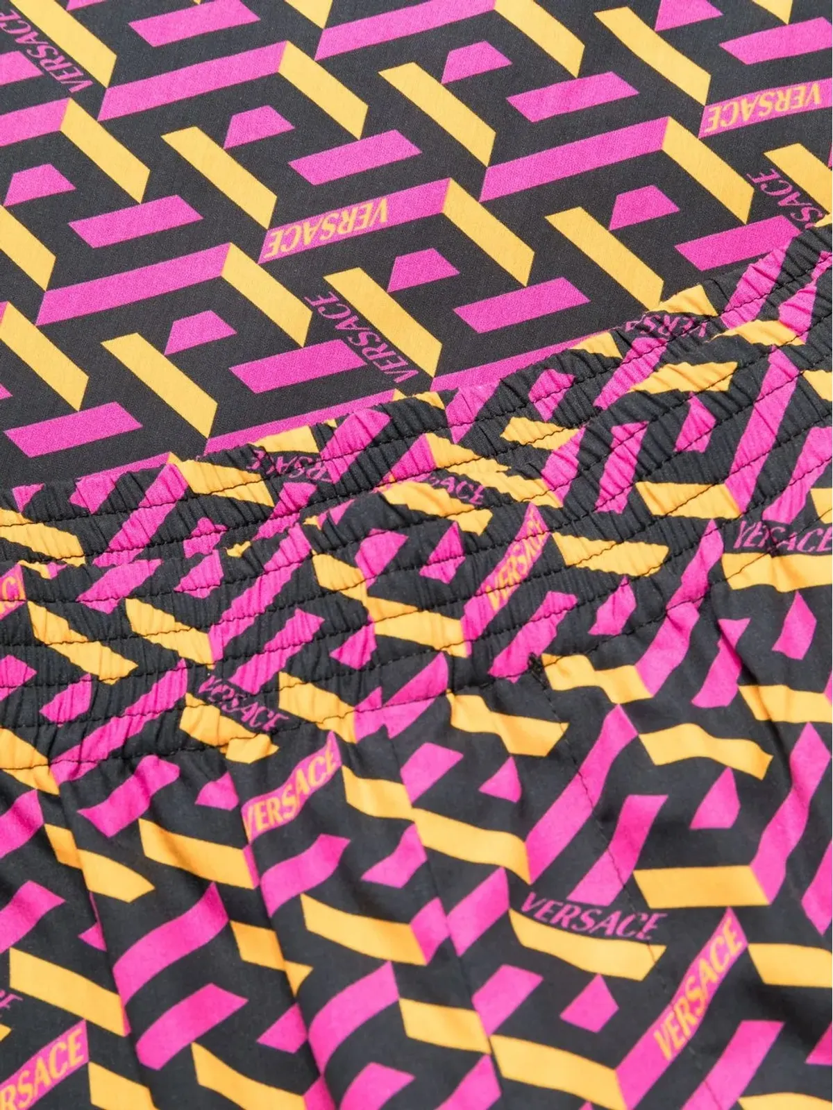 Versace Le Grecaプリント エラスティックウェスト ショーツ ピンク - 画像3