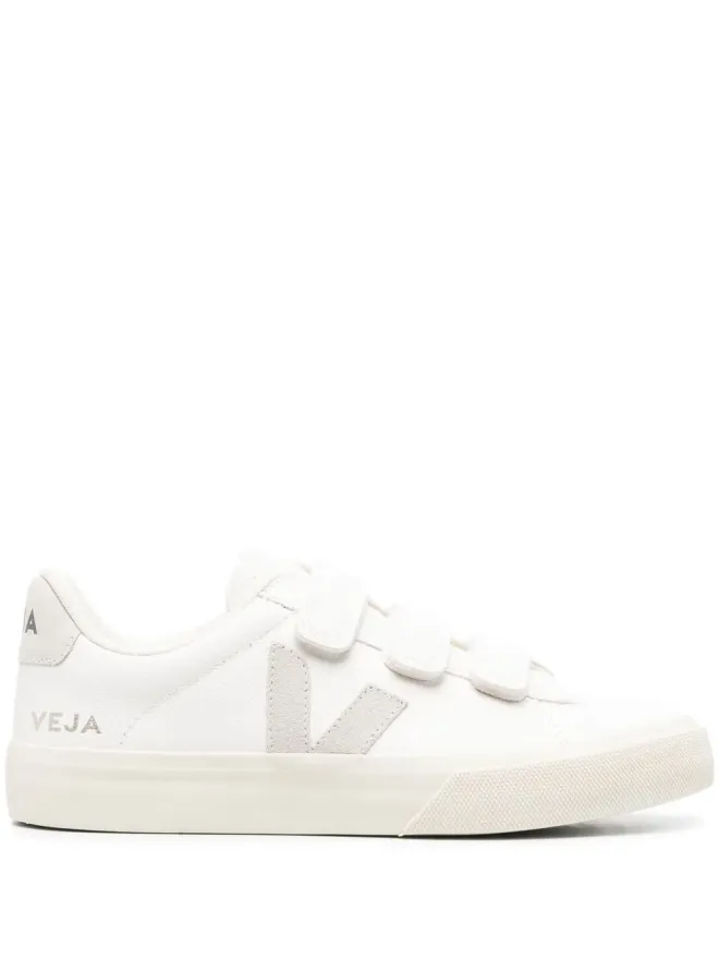 Veja VEJA Recife Chromefree ロー・トップスニーカーの商品画像