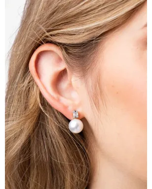 Yoko London 18K イエローゴールド 南洋真珠とダイヤモンドのイヤリング - サムネイル2