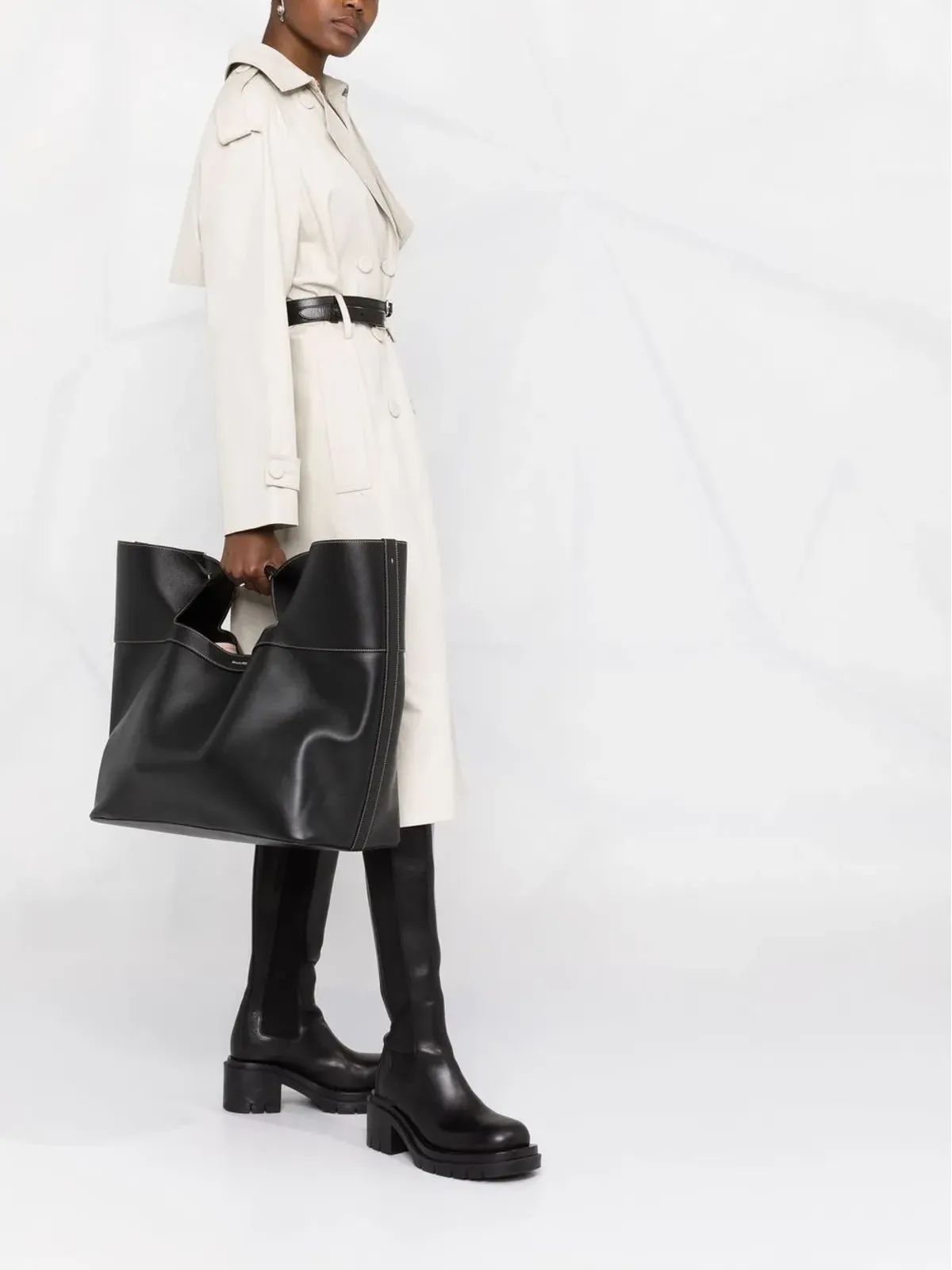 Alexander McQueen ボウ レザー トートバッグ - 画像2