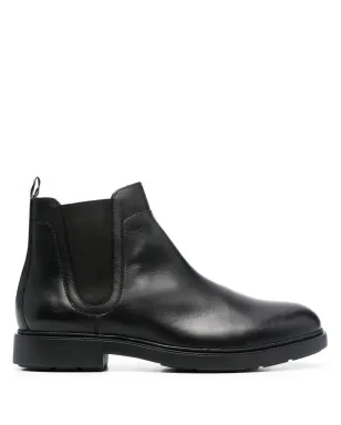 Tommy Hilfiger Rounded Chelsea Booties - サムネイル1