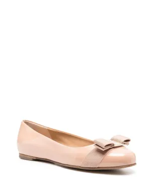 Ferragamo Varina パテントレザー バレエシューズ - サムネイル2