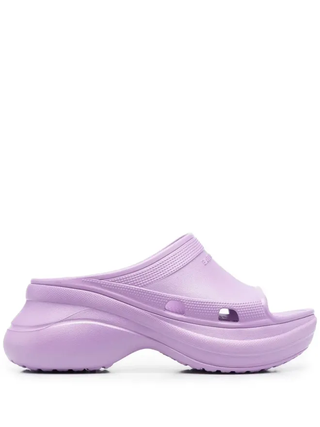 Balenciaga Balenciaga x Crocs プールサンダルの商品画像
