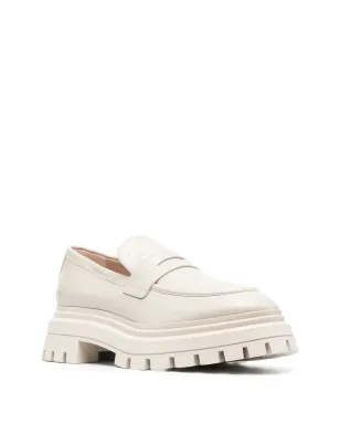 Stuart Weitzman アーモンドトゥ・レザー ローファー - サムネイル2