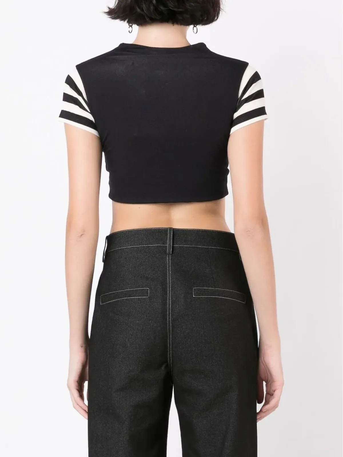 Gloria Coelho クロップド半袖Tシャツ ブラック - 画像4