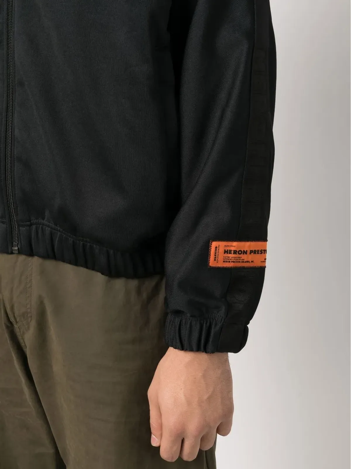Heron Preston ロゴパッチ トラックトップ ブラック - 画像5