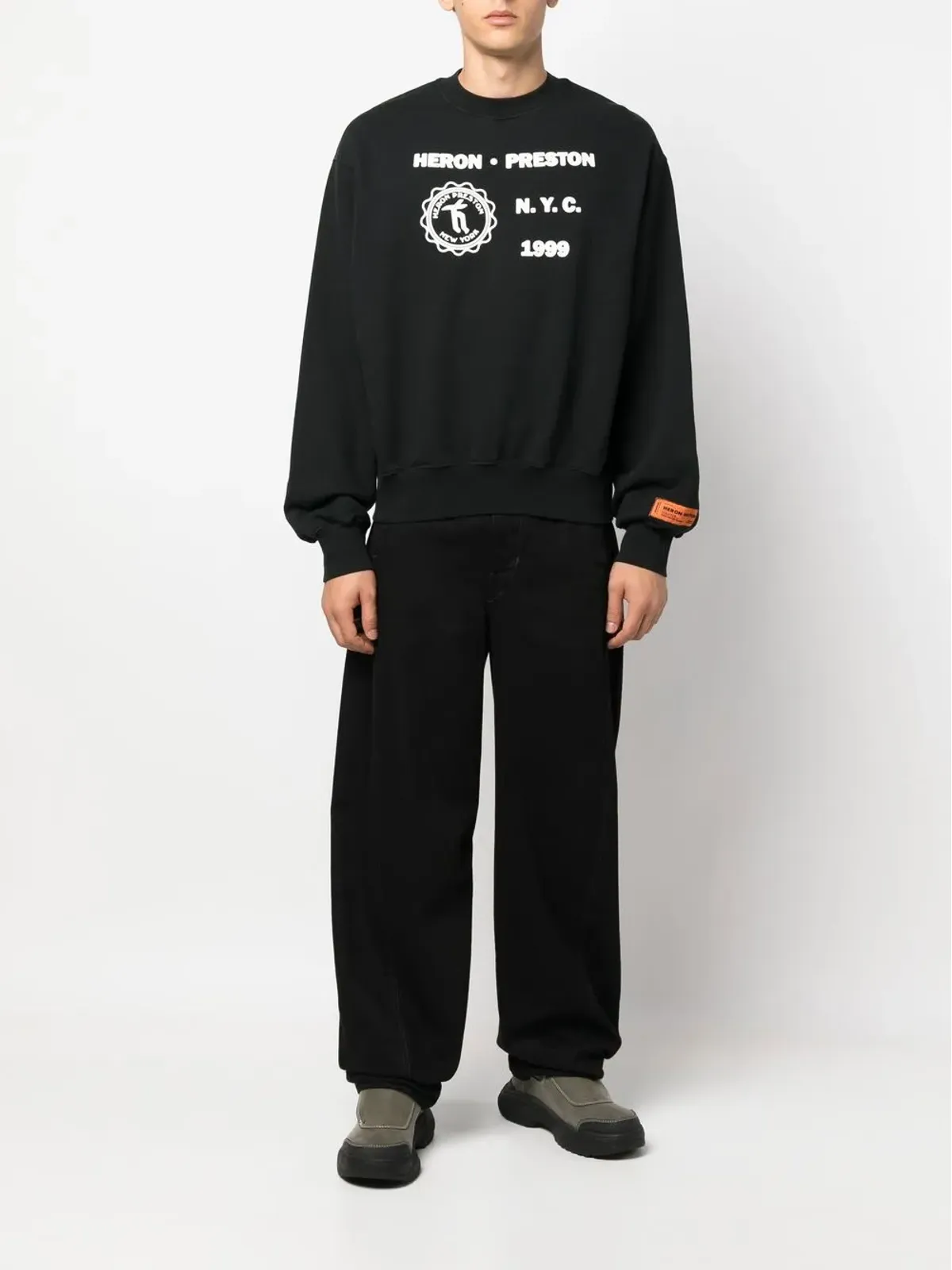 Heron Preston 中世風ヘロン・スウェットシャツ（ブラック） - 画像2